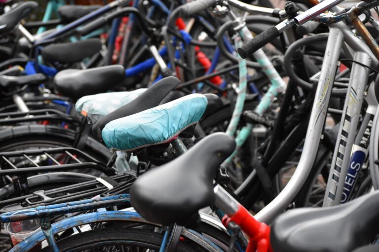 Best Comfort Bikes for Short Relaxed Recreational Rides: What Cyclists Should Compare - Featured image