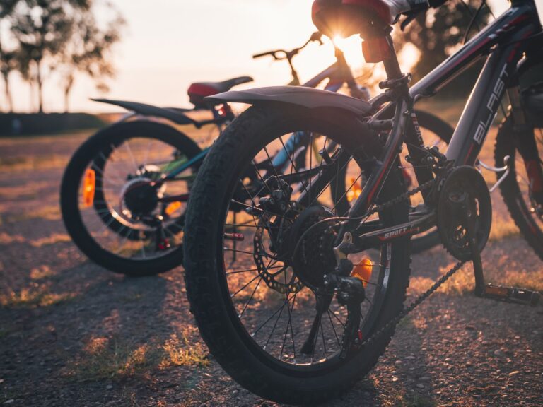 How to Choose the Right Bike Helmet Size for a Proper Fit - Featured image