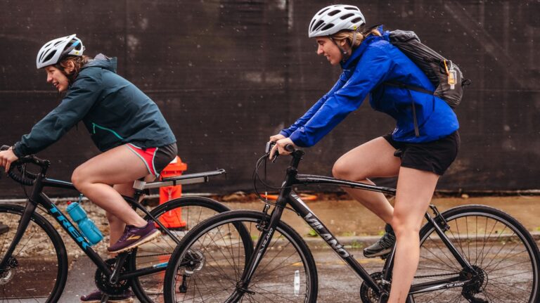 Top 10 Gear Essentials for Preventing Bicycle Theft: What Cyclists Need and What They Can Skip - Featured image